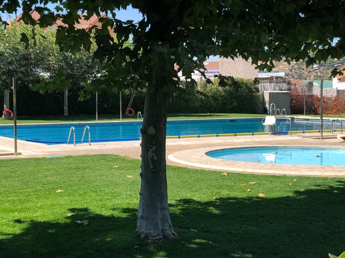Casa Rural Los Olivos De Robledo De Chavela La Estacion ภายนอก รูปภาพ